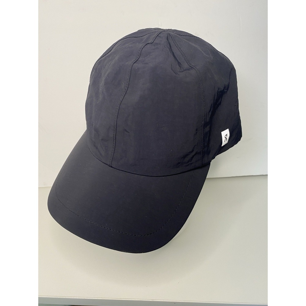 On Running Unisex Lightweight Waterproof Running Cap